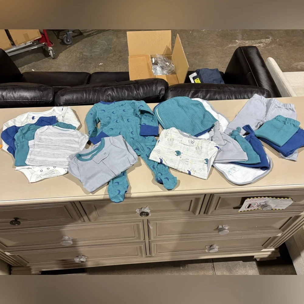 Baby 16-Piece Clothing Set in Blue and Green